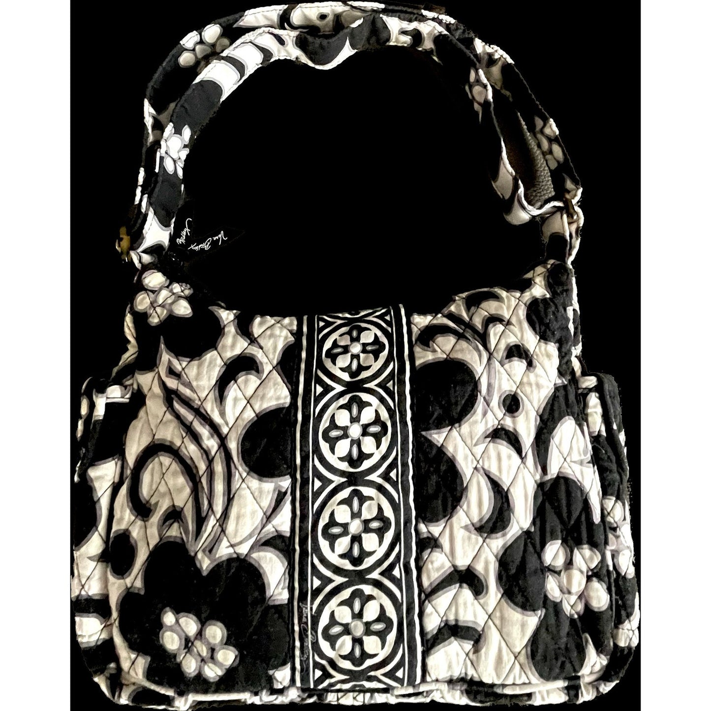Vera Bradley revamped with USA flag motif!! A complete makeover with for this 100% cotton shoulder handbag medium sized re-Vera styled bette