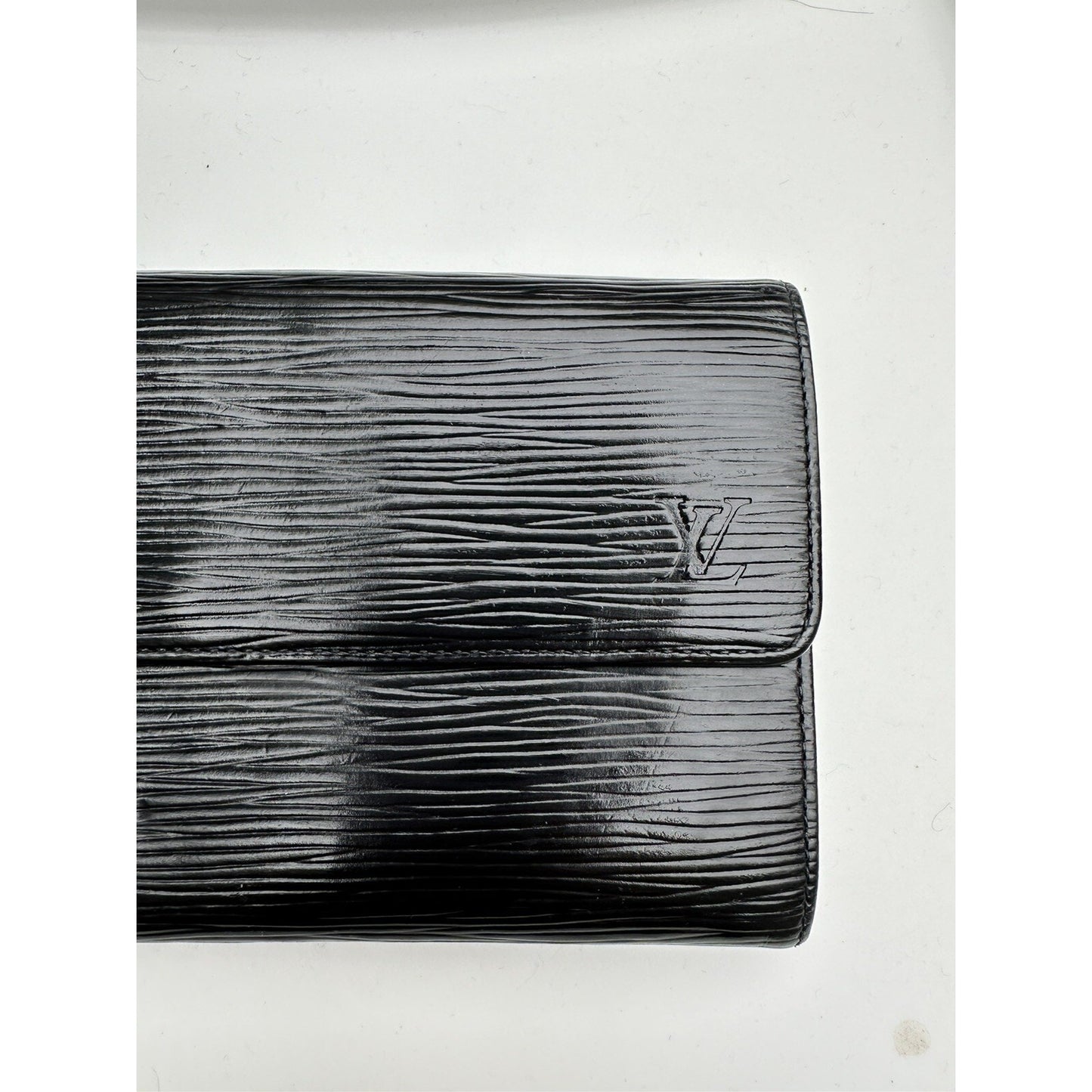 100% AUTHENTIC LOUIS VUITTON EPI LONG WALLET