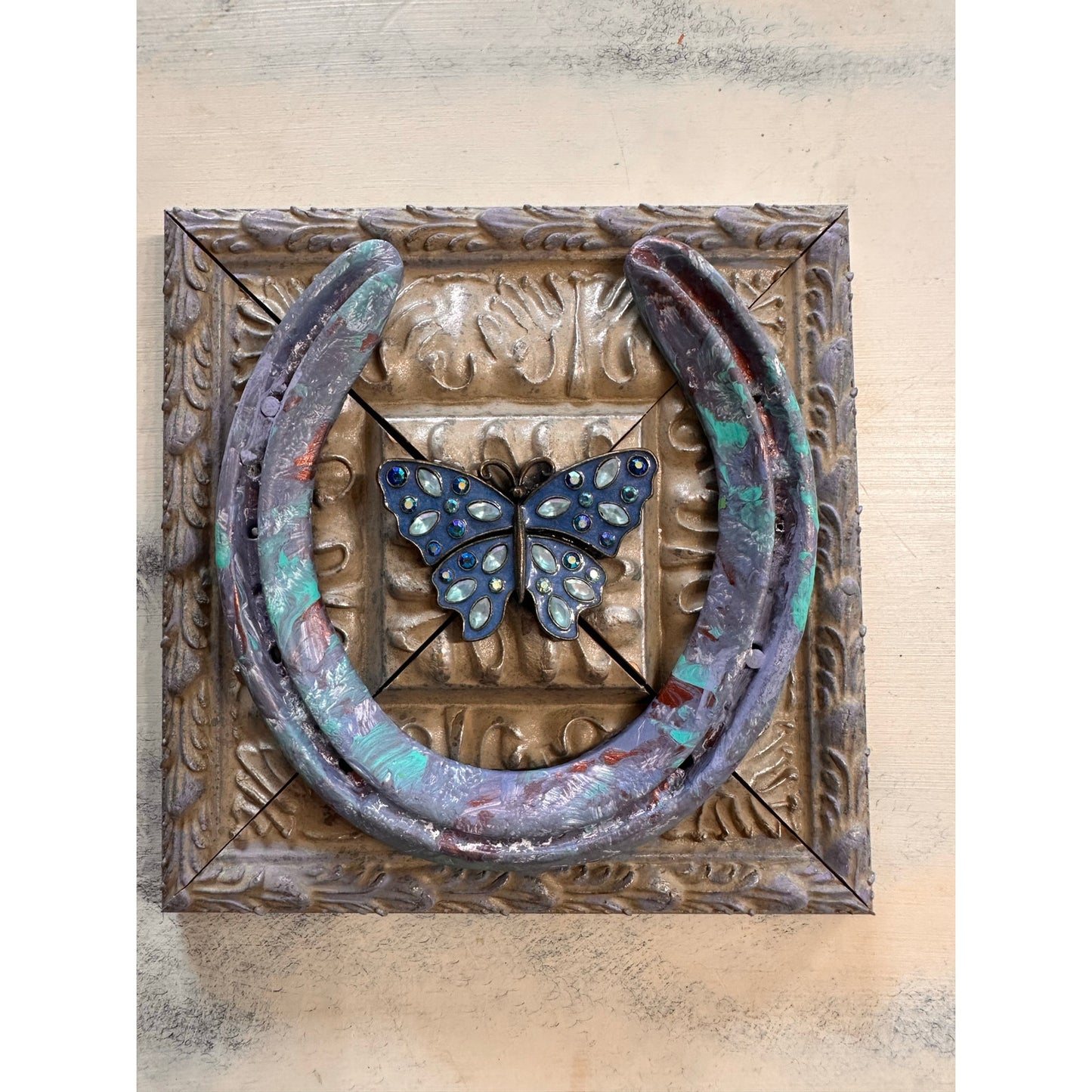 Churchill Downs Horseshoe Wall Art, Handmade Equestrian Decor, 6x6 Rustic Farmhouse Horse Decor, Kentucky Derby Gift, Painted Horseshoe