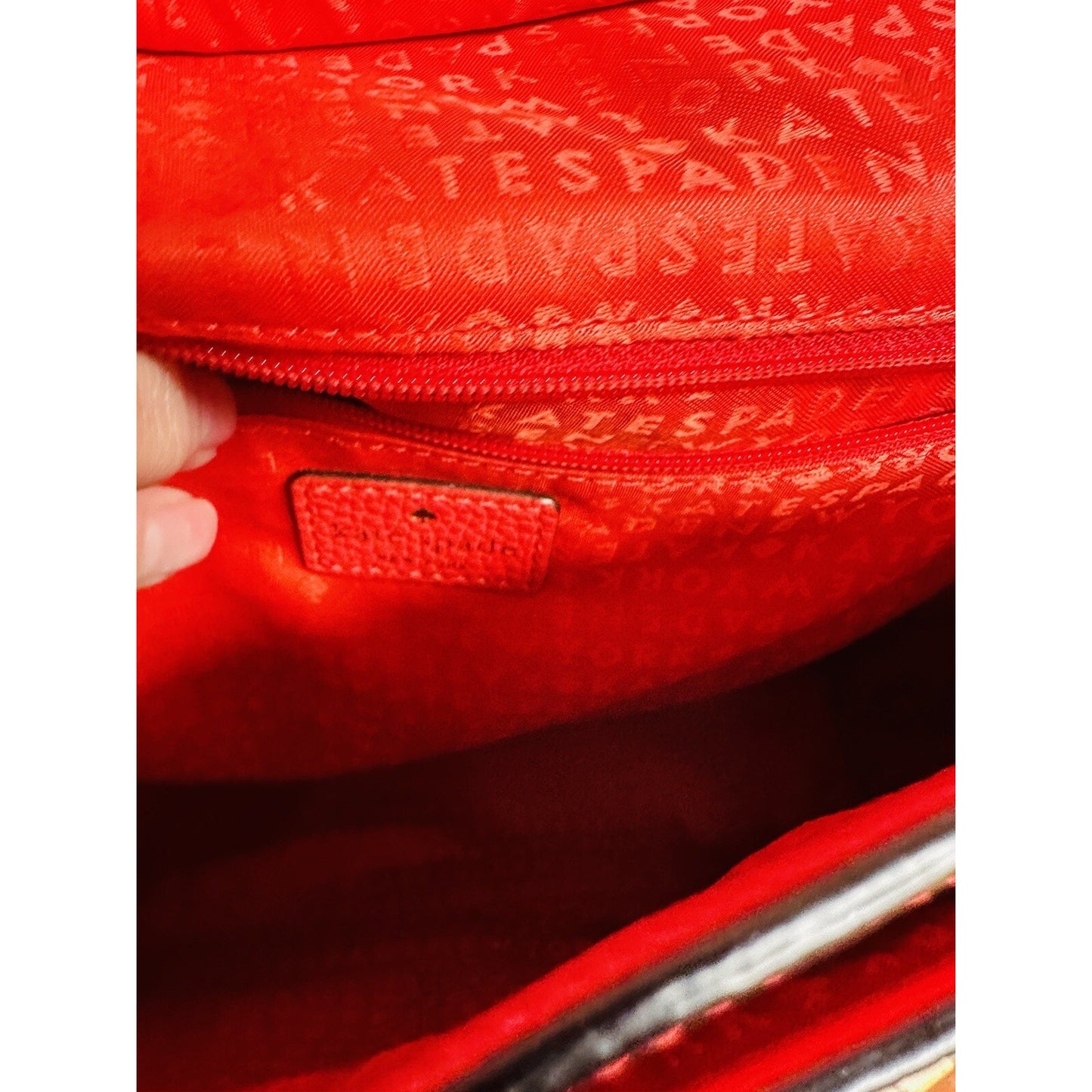 Kate spade WKRU3801 F067 0316 Lipstick red leather Stunner with Bold Fresh Hues