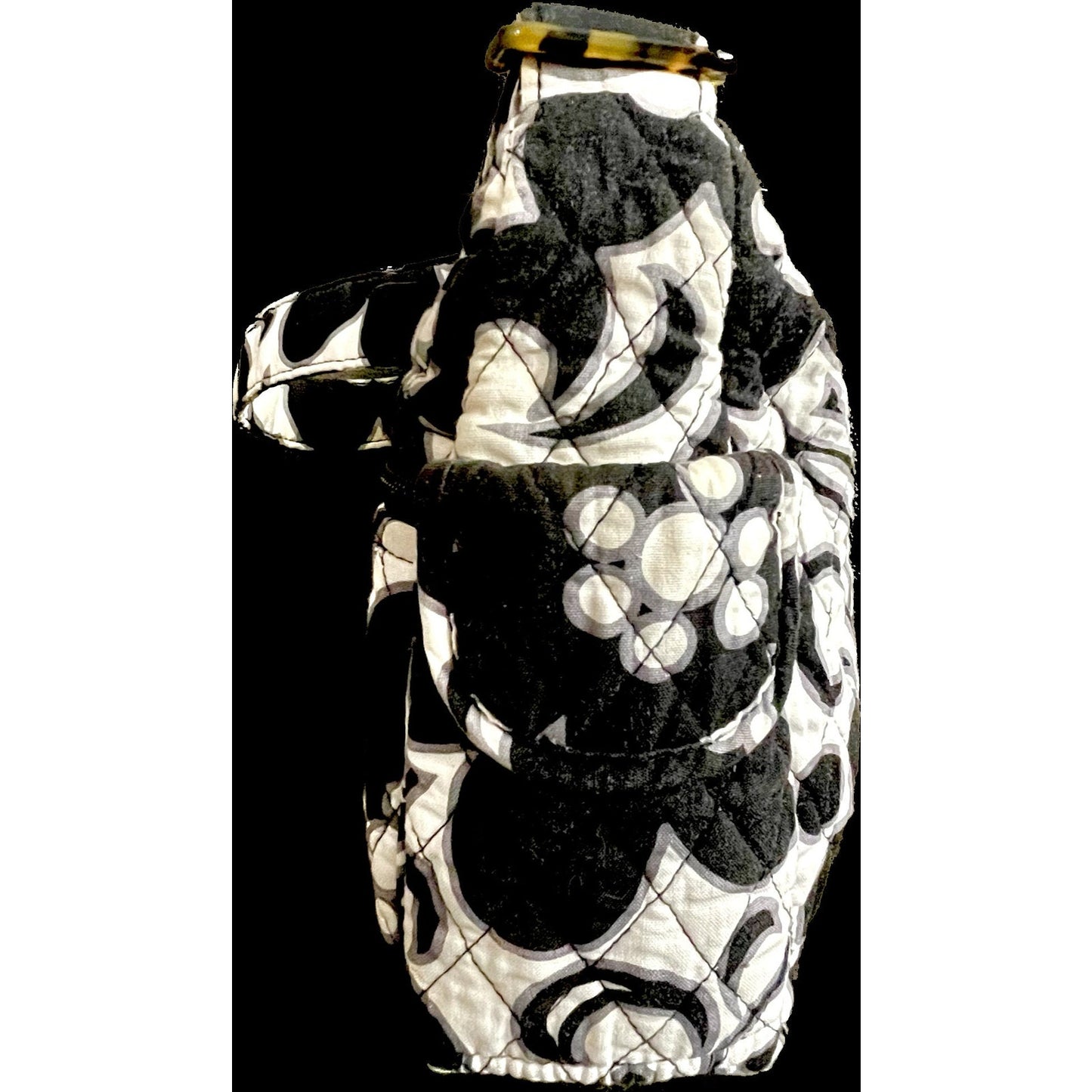 Vera Bradley revamped with USA flag motif!! A complete makeover with for this 100% cotton shoulder handbag medium sized re-Vera styled bette